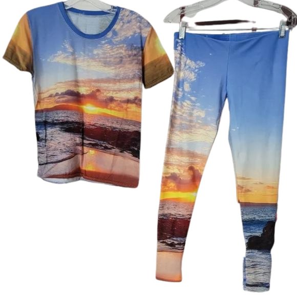One-of-a-kind Tropical Sunset Print Tee Shirt and Matching Leggings - Picture 1 of 2